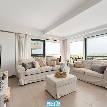 Apartment Seange - With Beautiful View And Many Facilities