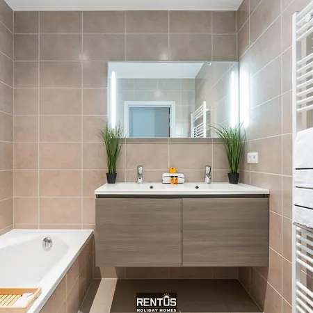 Seange - With Beautiful View And Many Facilities *