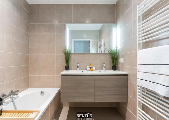 Seange - With Beautiful View And Many Facilities *